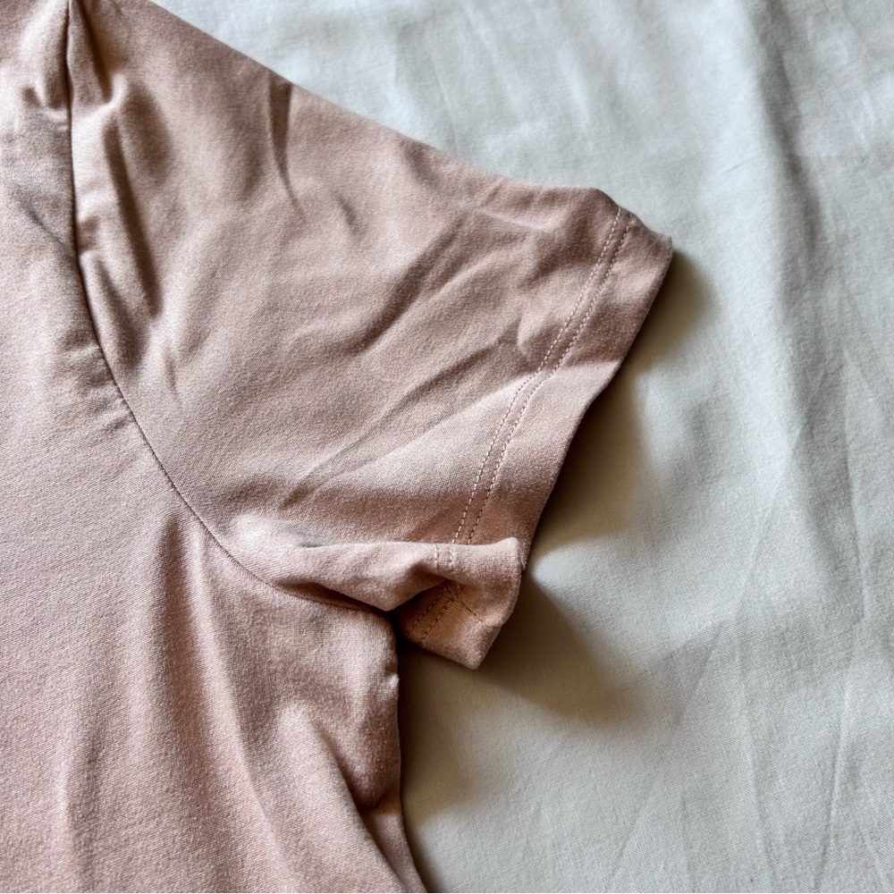 BcbgMaxazria Women’s Active Cropped Top - Picture 4 of 7